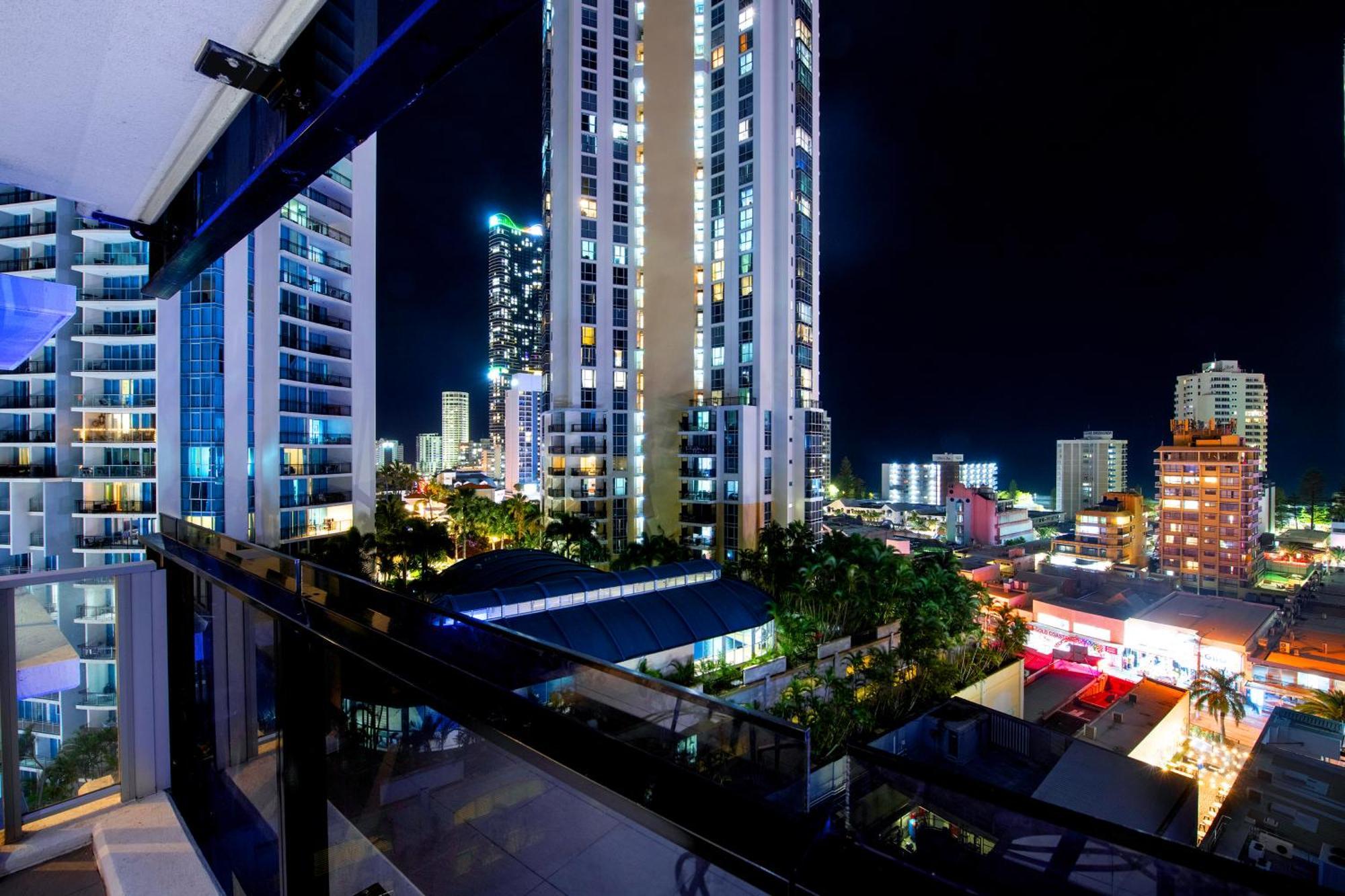 Ocean View Apartments With Balcony - Circle On Cavill - Central Location! - Self Contained & Privately Managed Gold Coast Zewnętrze zdjęcie