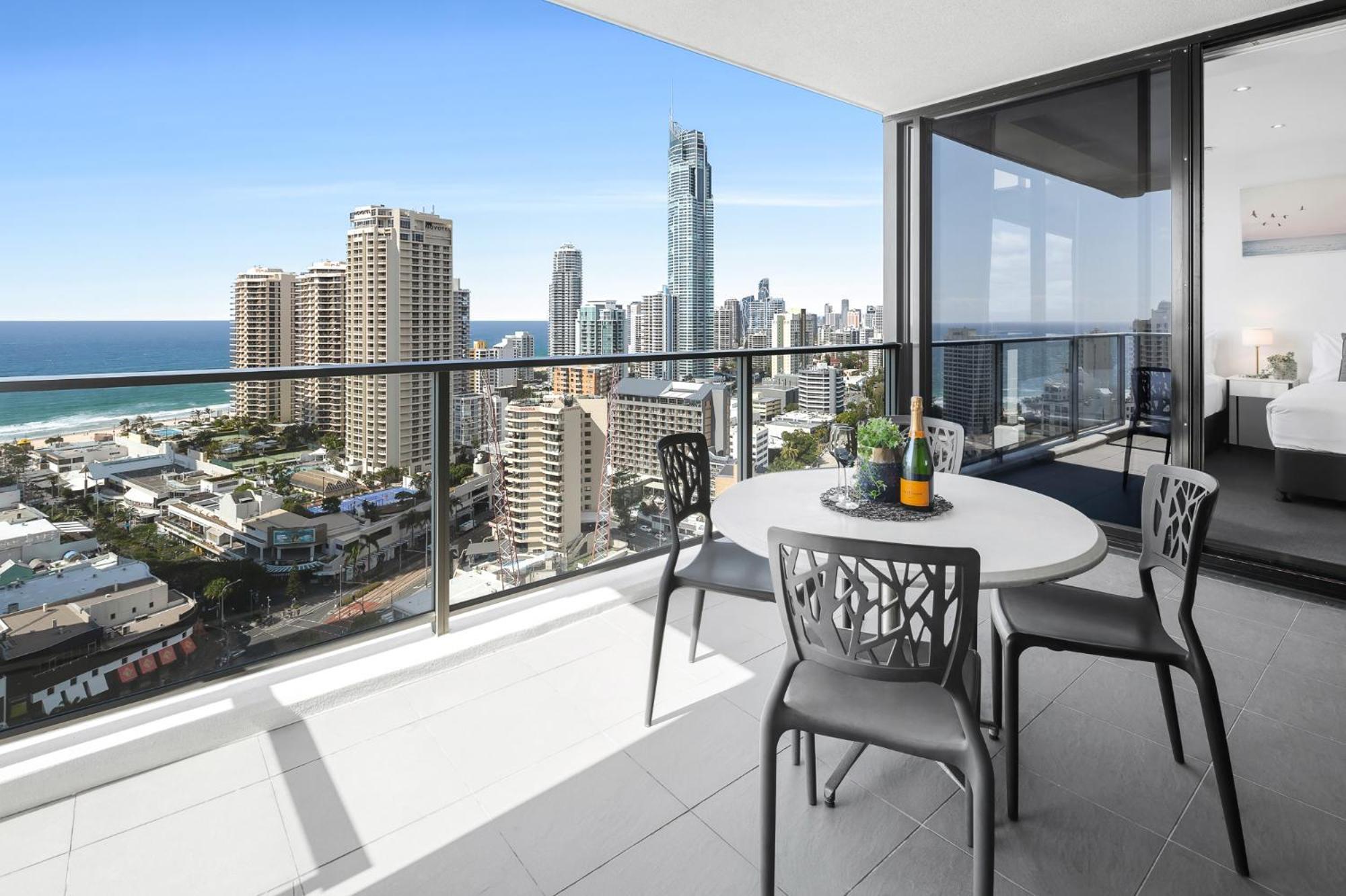Ocean View Apartments With Balcony - Circle On Cavill - Central Location! - Self Contained & Privately Managed Gold Coast Zewnętrze zdjęcie