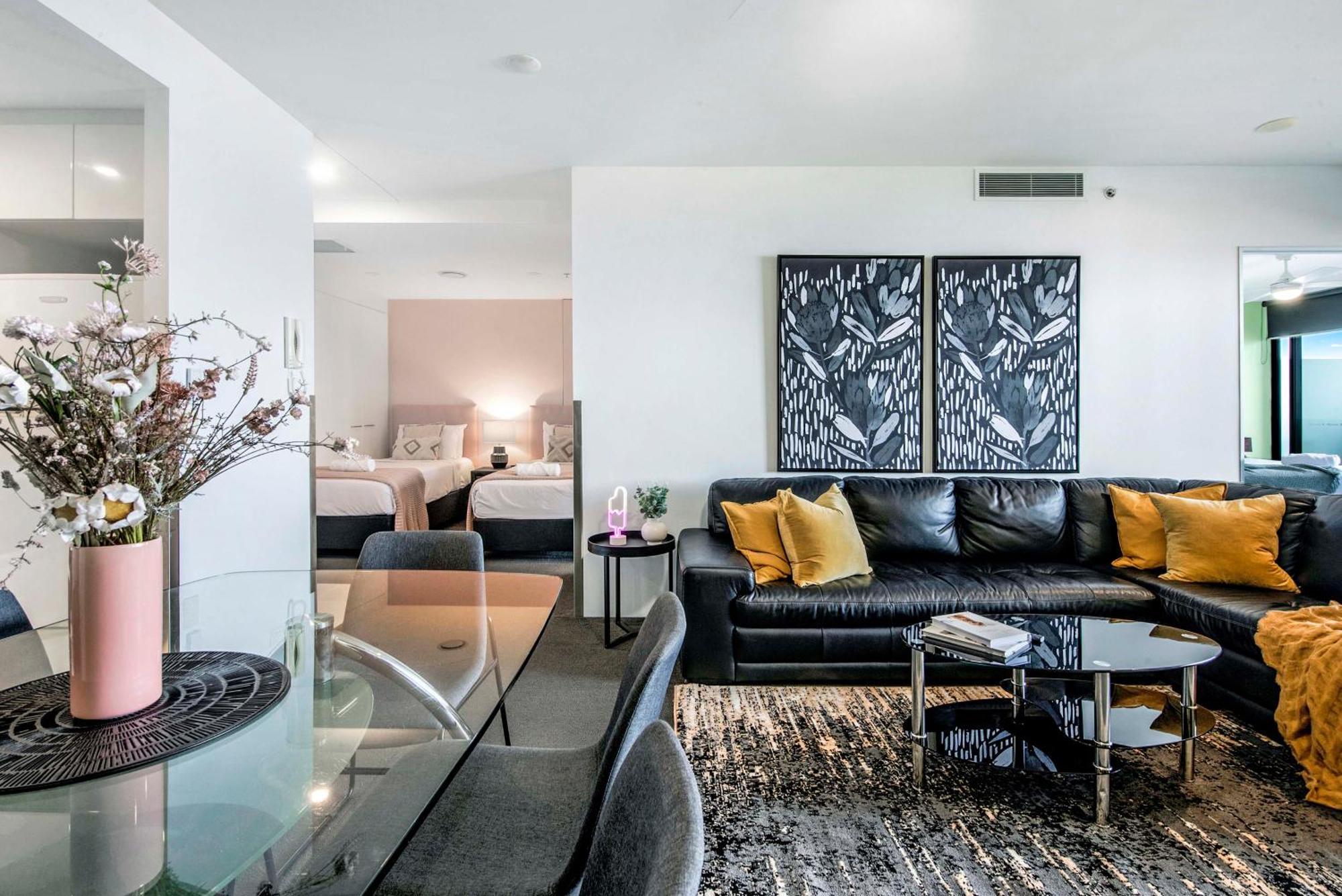 Ocean View Apartments With Balcony - Circle On Cavill - Central Location! - Self Contained & Privately Managed Gold Coast Zewnętrze zdjęcie